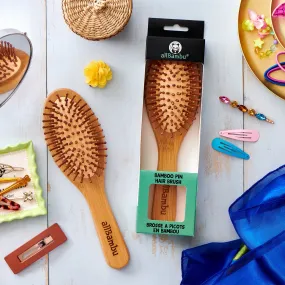 Eco-Friendly Bamboo Hairbrush – Natural Detangling, Anti-Static & Scalp Massage